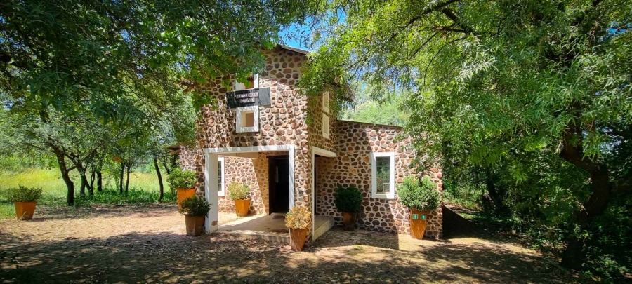 10 Bedroom Property for Sale in Skeerpoort North West